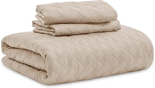 Bedsure King Size Quilt Set - Lightweight Summer Quilt King - Light Camel Bedspread King Size - Bedding Coverlet for All Seasons (Includes 1 Quilt, 2 Pillow Shams)