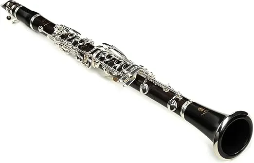 Yamaha YCL-650II Professional Bb Clarinet with Silver-plated Keys