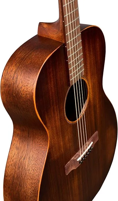 Martin Guitar 000-15M StreetMaster with Gig Bag, Acoustic Guitar for the Working Musician, Mahogany Construction, Distressed Satin Finish, 000-14 Fret, and Low Oval Neck Shape