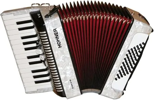 Hohner Bravo II 48 Chromatic Piano Key Accordion - White