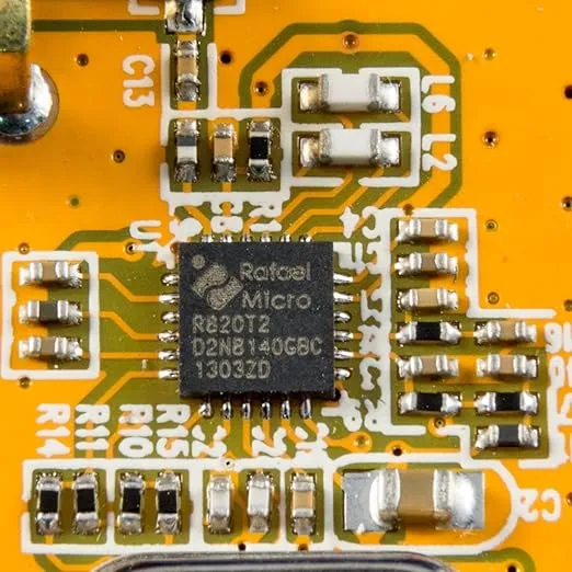 Nooelec NESDR Mini 2 USB RTL-SDR and ADS-B Receiver Set, RTL2832U and R820T2 Tuner, MCX Input. Low-Cost Software Defined Radio Compatible with Many SDR Software Packages, ESD-Safe